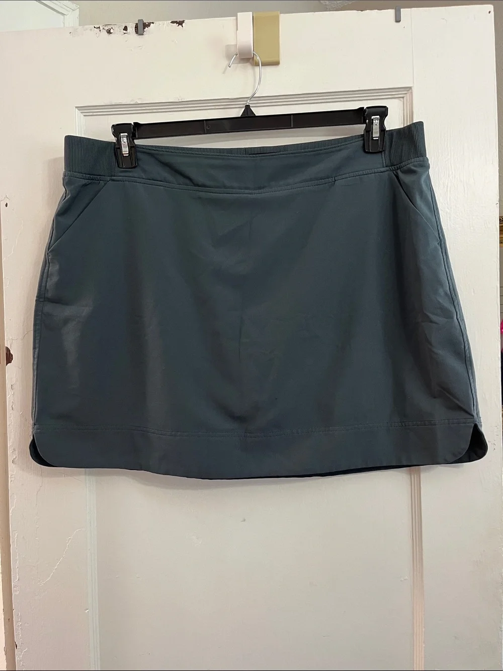 Active Mini Skirt in Slate Teal